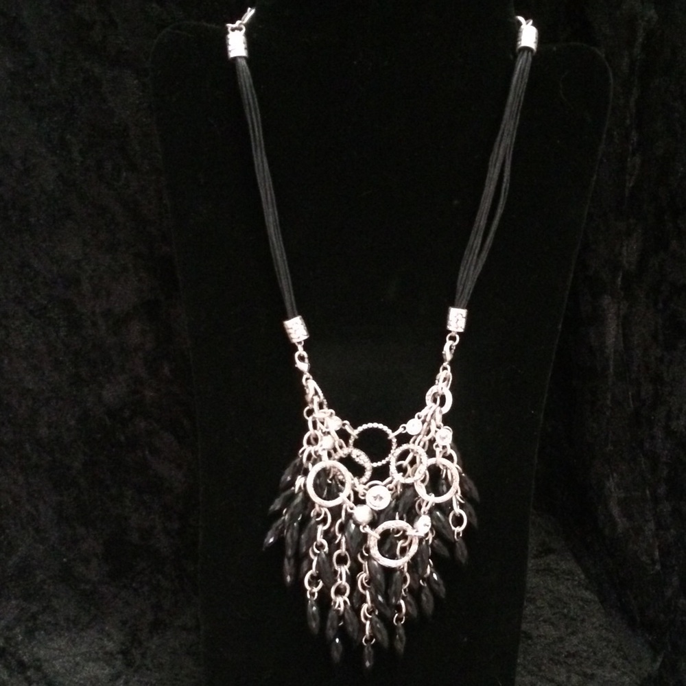 TRIPLET Necklace by Premier Designs